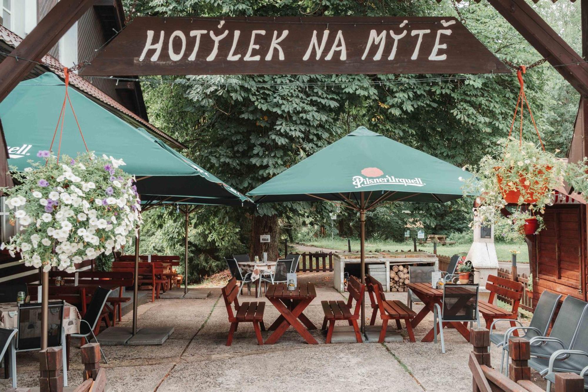 Готель Hotylek Na Myte Гаррахов Екстер'єр фото